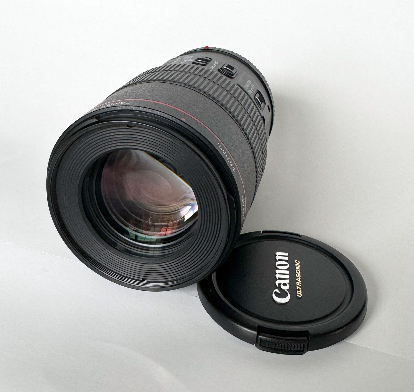 Canon EF 100mm f/2.8L Macro IS USM